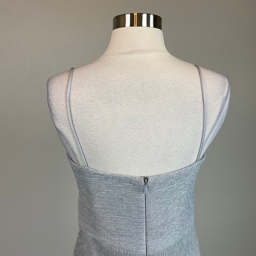 AQUA Silver Evening Gown Metallic Sleeveless A-Line Long Formal Dress Size 6 - Picture 7 of 10